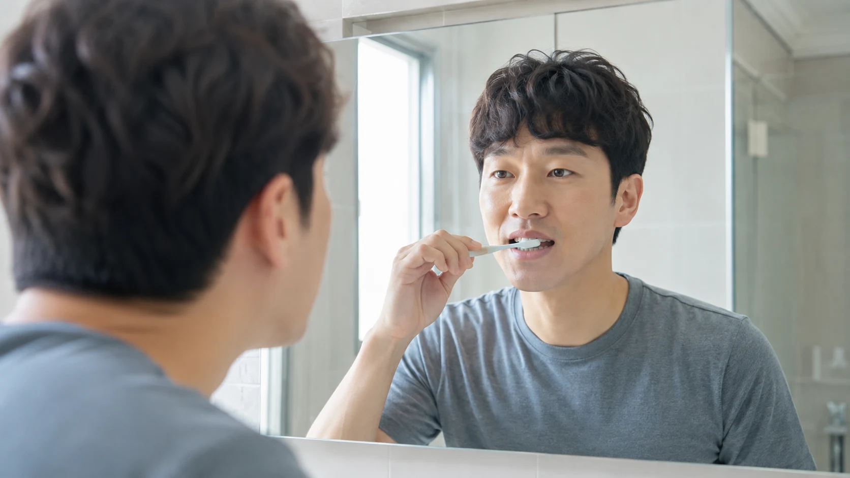 앞니 임플란트 통증 양치